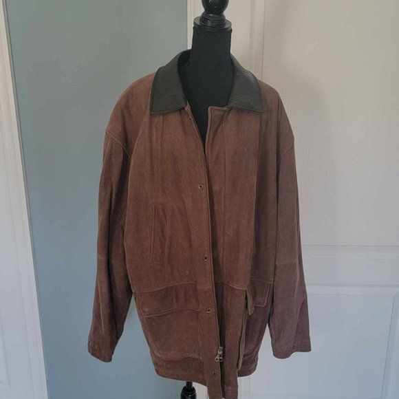 Coat - Picture 5 of 9